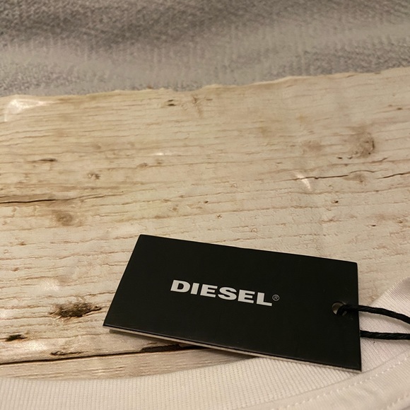 Diesel “only the brave” tee - Picture 3 of 4